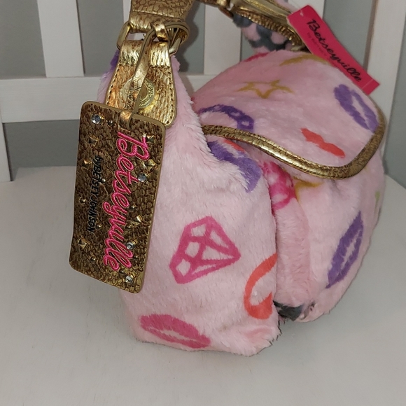 Betsey Johnson BETSEYVILLE PINK FUR HOBO BAG - Picture 2 of 14